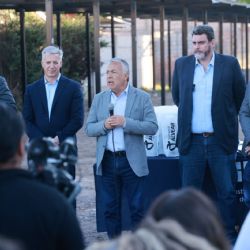 Casas para todos: el motivo por el que Cornejo apuró la entrega de viviendas