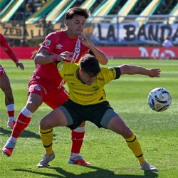 Defensa y Justicia, a la cima tras ganarle con lo justo a  Argentinos Juniors