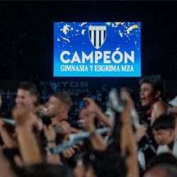 ¡Este es el Viejo Lobo! Gimnasia, contra el VAR, derrotó a Madryn y ascendió