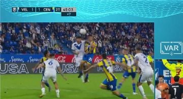 Rosario Central se lo ganó en la última a Vélez con un penalcito de VAR
