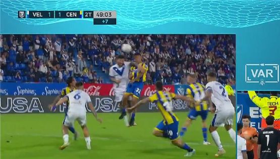 Rosario Central se lo ganó en la última a Vélez con un penalcito de VAR