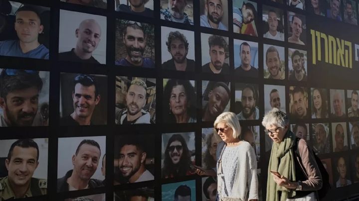 Israel acusa a Hamás de violar el acuerdo de paz con la entrega de solo cuatro rehenes