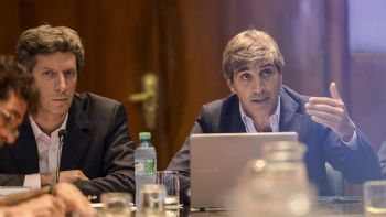 Caputo volvió a negar que el dólar esté atrasado