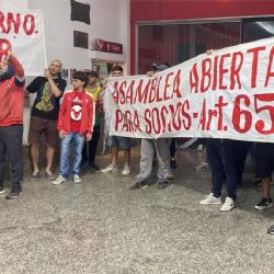 Sigue el infierno en el Rojo: socios de Independiente ingresaron a la sede