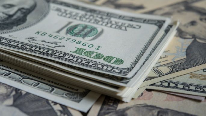 A pesar de los anuncios de Bessent, el dólar sigue en alza