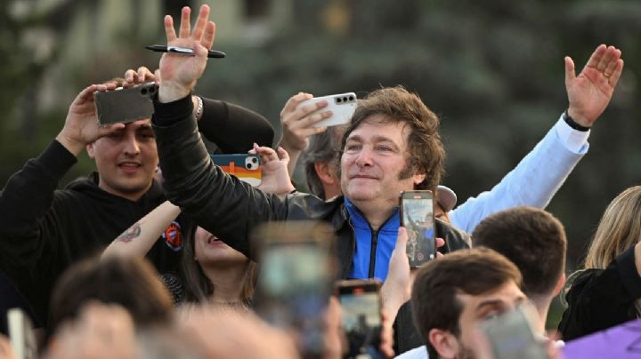 Milei criticó a Cristina Kirchner en Santiago del Estero: “La líder de ellos anda con tobillera”