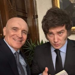 Ahora Milei defiende a Espert, quien renunció a su candidatura por vínculos con Machado