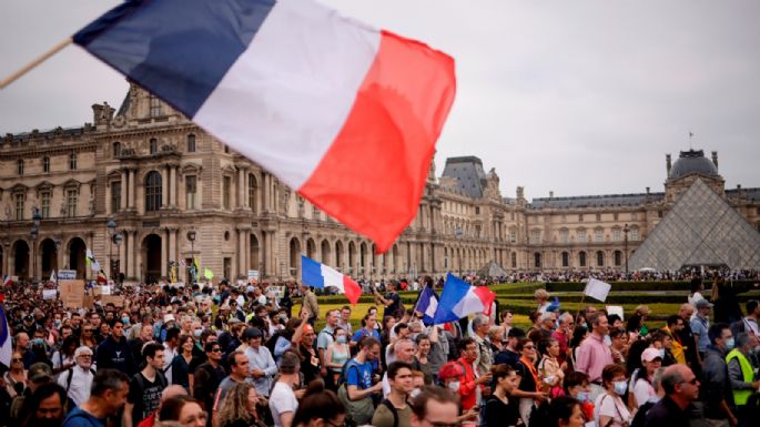Masivas marchas en Francia contra el plan de ajuste del Gobierno