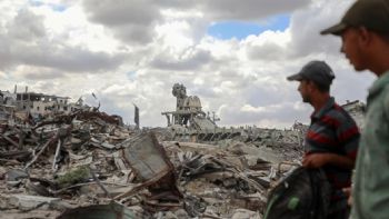 Israel lanzó nuevos ataques contra Gaza y suspendió la ayuda humanitaria