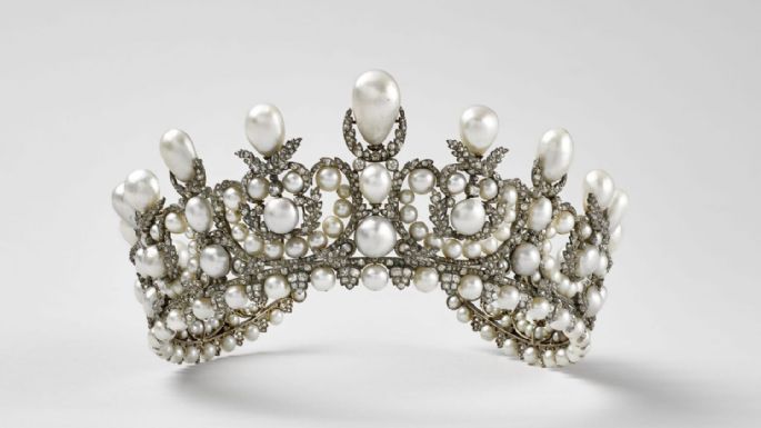 Cuáles son las piezas robadas de la colección de Napoleón del Museo Louvre