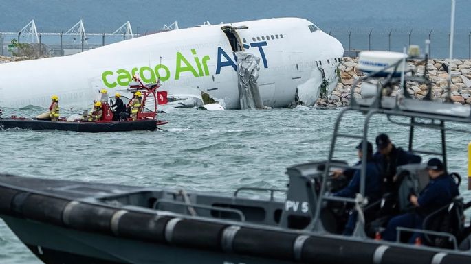 Un avión se despistó en el aterrizaje, cayó al mar y murieron dos personas