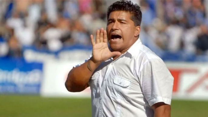 Godoy Cruz echó a Ribonetto y contrató de inmediato al Turco Asad
