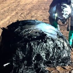 Investigan un extraño objeto que cayó del cielo en Australia 