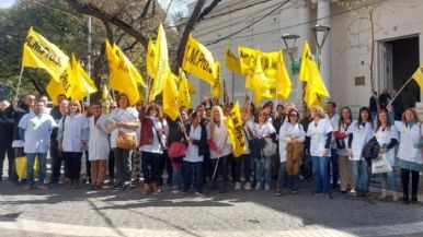 Foto iliustrativa de  El gobierno se desentendió de un conflicto entre Ampros y el Sute