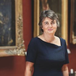 La directora del Louvre reconoce el fracaso por el robo de joyas