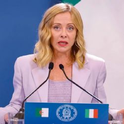 Meloni criticó a los intelectuales que dicen que ella gana elecciones porque la maquillan bien