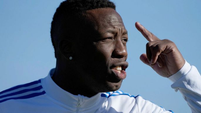 Luis Advíncula, denunciado por chocar y darse a la fuga en Canning