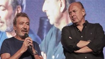 Milei quiere perdonarle una deuda millonaria en dólares a Manzano y Vila por Edenor