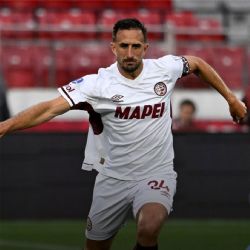 Izquierdoz tras el empate de Lanús: "El árbitro me decía, le voy a cobrar un penal al 30"