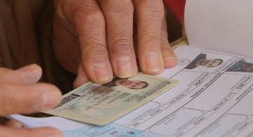 Informe de Sociolítica: más gente no se identifica con partidos y siente que está peor