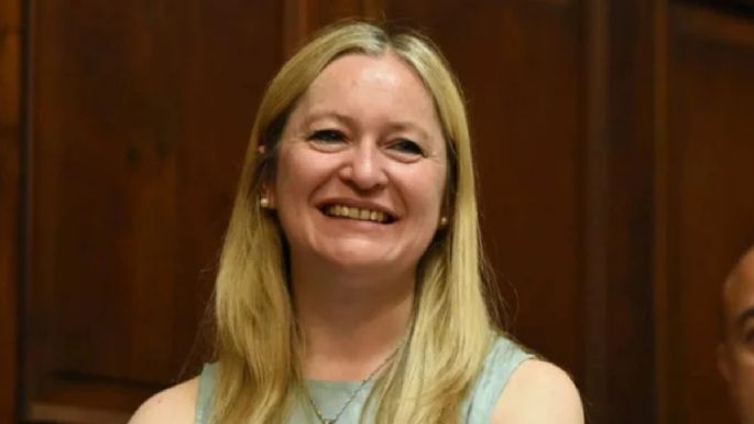 Hebe Casado y su raid tuitero antes de la discusión de los proyectos mineros