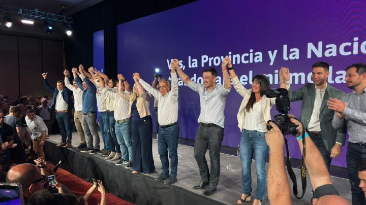 Con "guerra de hinchadas" Petri y Cornejo celebraron el triunfo