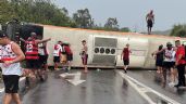 Foto ilustrativa de la nota titulada: Volcó un micro con hinchas de Flamengo que viajaban a Buenos Aires para ver el partido contra Racing