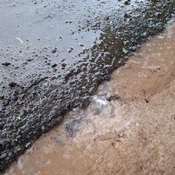 Doble reclamo en Luján: de poner una bomba en su casa a denunciar un derroche crónico