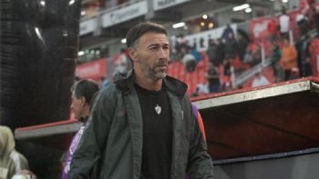 Otro técnico que voló: Kily González, despedido de Platense