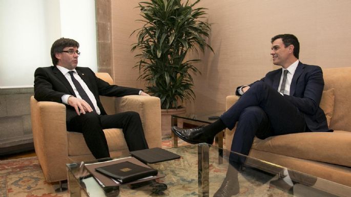 El líder independentista catalán Puigdemont anuncia que retira su apoyo a Pedro Sánchez