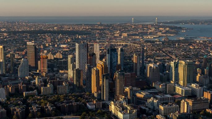 El alto costo de vida en Nueva York, impulsa al candidato demócrata Zohran Mamdani