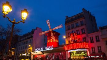 Cierra el cabaret Moulin Rouge y será una sala de conciertos