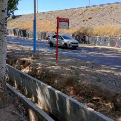 Mejor tomarse un taxi: advierten sobre una peligrosa parada de colectivos en Maipú