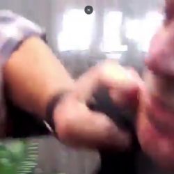 Un conductor y un sindicalista terminaron a las piñas en un canal de streaming