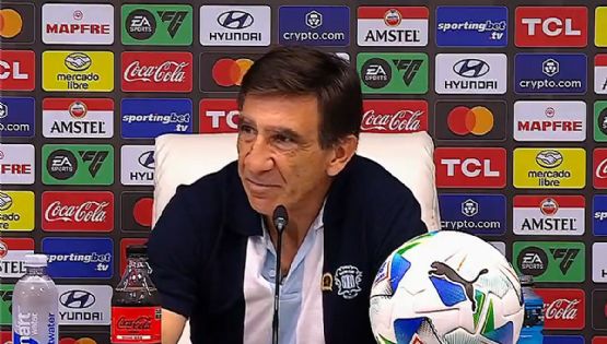 Gustavo Costas, dolido tras la derrota de Racing: “Defraudé a mi gente”