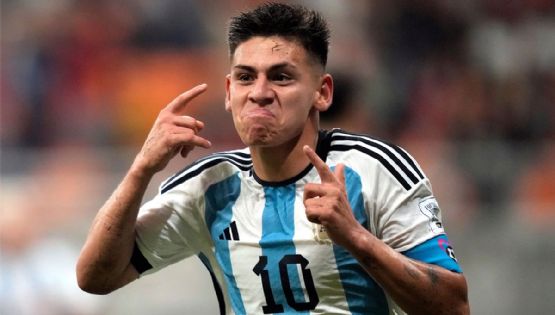 El Diablito Echeverri mostró su malestar en el Leverkusen