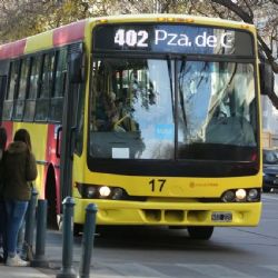 Cuánto subió el boleto de colectivo en Mendoza en un solo año