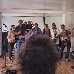 Milei ensayó las canciones que interpretará con “la banda presidencial”