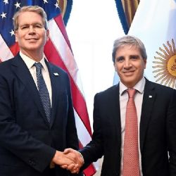 Scott Bessent no podrá ayudar a la Argentina en una jornada clave