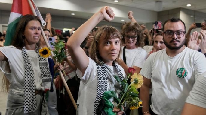 Greta Thunberg llegó a Atenas junto con otros miembros de la flotilla