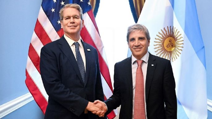 Otro líder demócrata critica a Trump por su ayuda a la Argentina