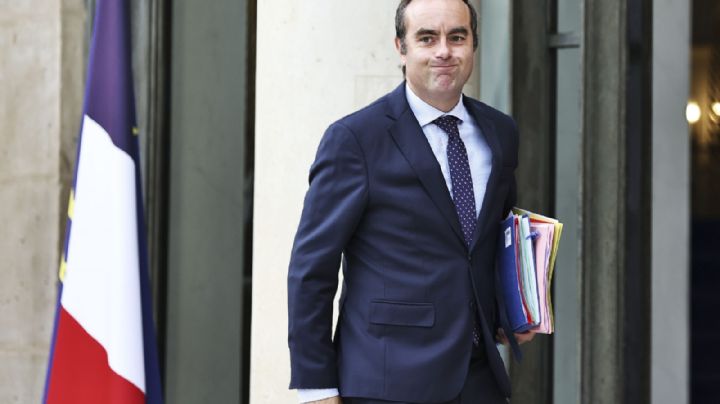 Renunció el nuevo primer ministro de Francia