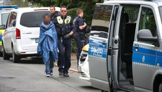Apuñalaron a una alcaldesa alemana y quedó detenido su hijo adoptivo de 15 años