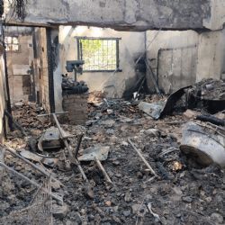 Fueron a apagar un incendio pero no pudieron acercarse porque el propietario guardaba armas fuegos 