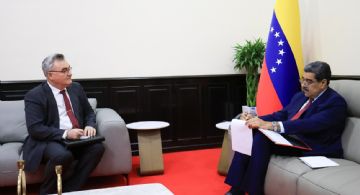 Venezuela y Rusia firman un acuerdo estratégico