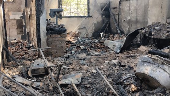 Fueron a apagar un incendio pero no pudieron acercarse porque el propietario guardaba armas fuegos 