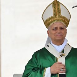 León XIV en su documento “Dilexi te” con fuerte crítica a las “burbujas de las élites ricas"