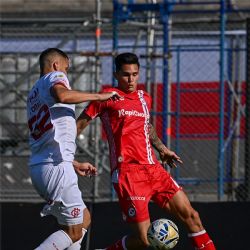 Descarado robo a Argentinos Juniors en la cancha de Barracas Central