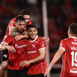 Independiente goleó a Atlético Tucumán y dejó último al Tomba