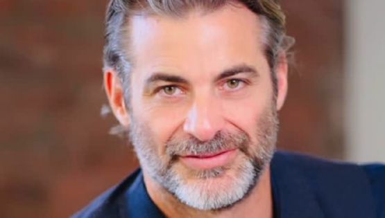 Quién es Jim Curtis, el gurú del bienestar que conquistó a Jennifer Aniston